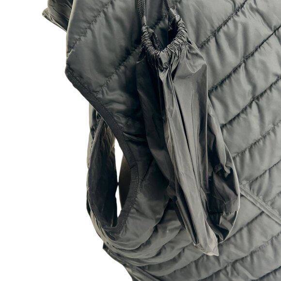 Amzon Essentials Lightweight Water-Resistant Packable Puffer Vest | Large - Picture 5 of 9